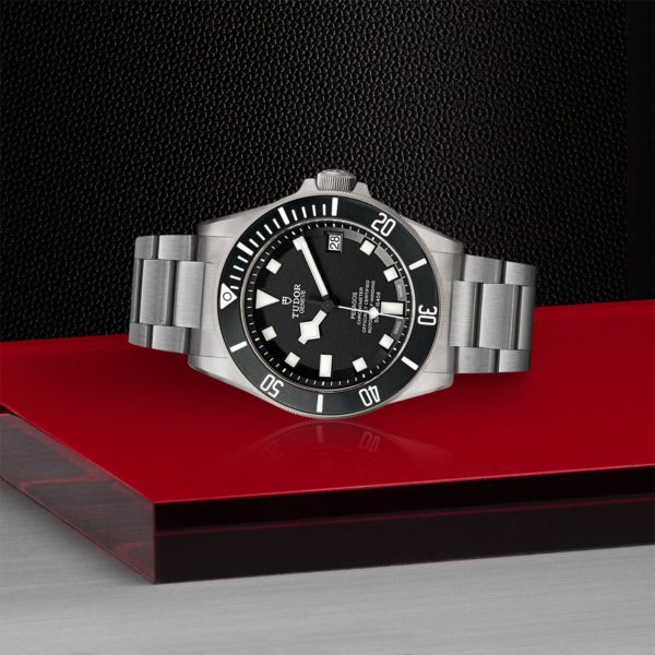 Pelagos | 25600TN | Titanium | M25600TN-0001 | Tudor Official Retailer - Siam Swiss