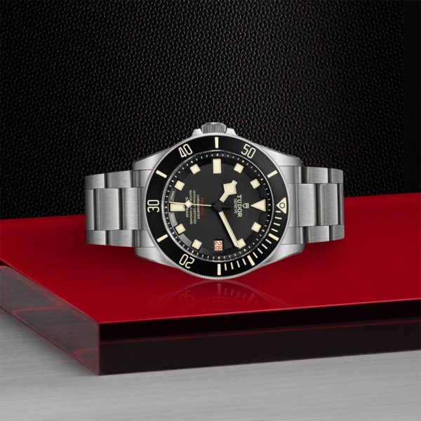 Pelagos | 25610TNL | Titanium | M25610TNL-0001 | Tudor Official Retailer - Siam Swiss