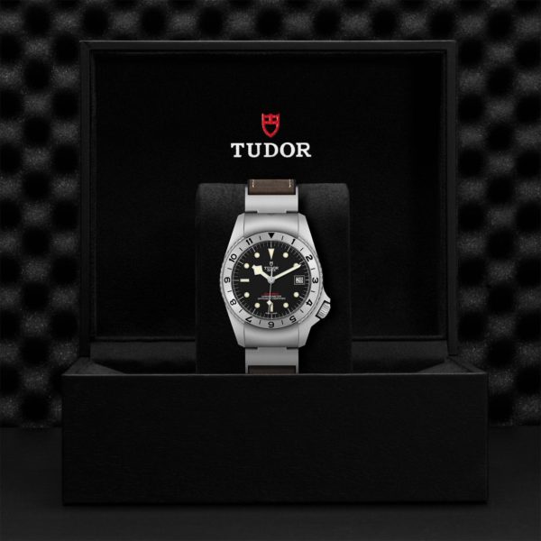 Black Bay P01 | 70150 | Steel | M70150-0001 | Tudor Official Retailer - Siam Swiss