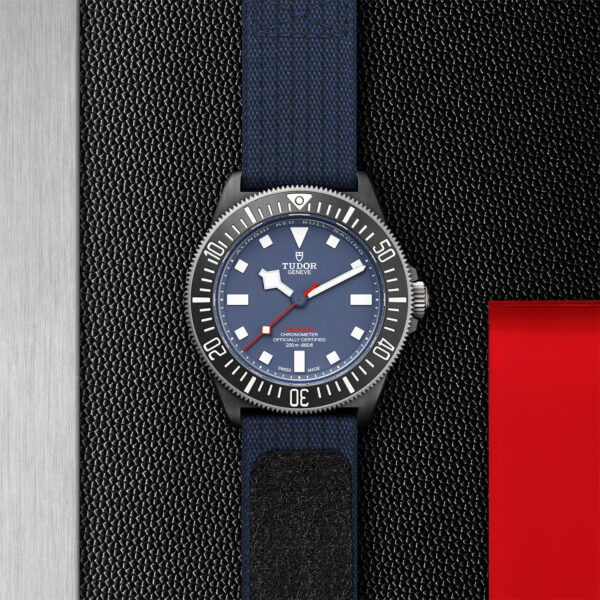 Pelagos FXD | 25707KN | Carbon Composite | M25707KN-0001 | Tudor Official Retailer - Siam Swiss