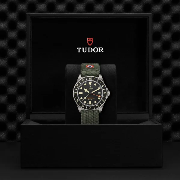 Pelagos FXD | 2542G247NU | Steel | M2542G247NU-0002 | Tudor Official Retailer - Siam Swiss